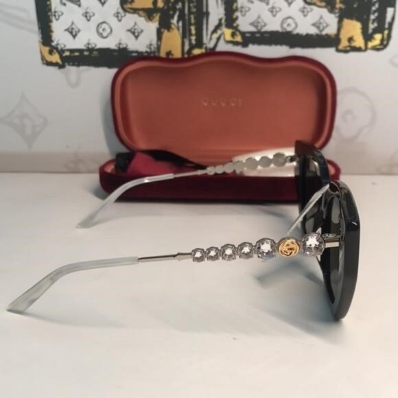New Authentic Gucci Black Cat-Eye Sunglasses GG0641s 001 - Picture 8 of 11